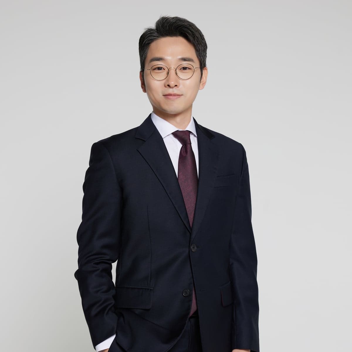 최근원